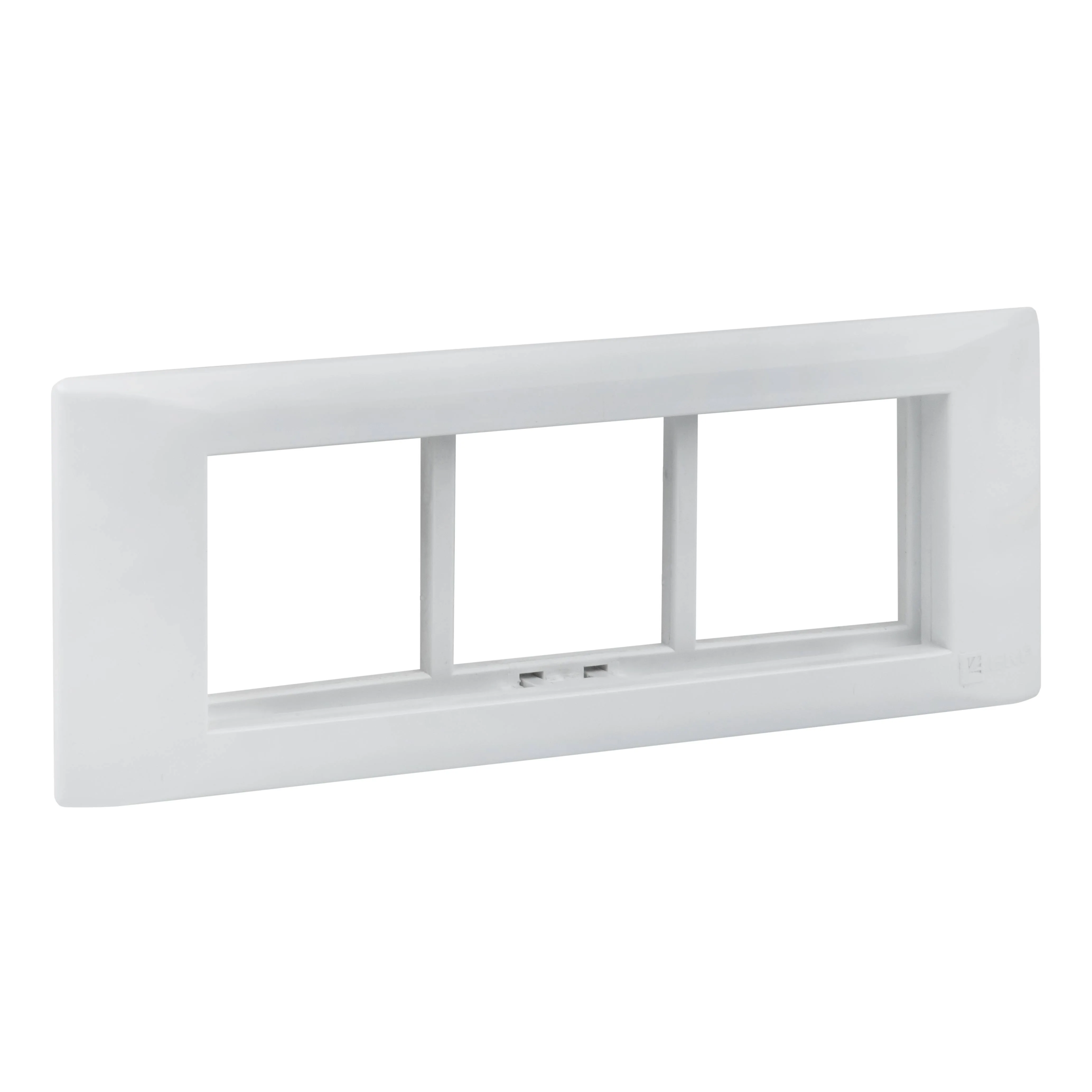 Рамка+суппорт 6 модулей (3 поста) для парапетного кабельного канала EKF C-Line