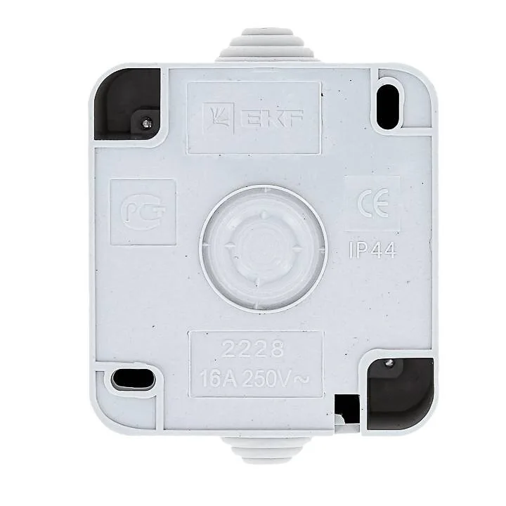 Прага Розетка 1-местная 16А с заземлением IP44 белая EKF Прага Розетка 1-местная 16А с заземлением IP44 белая EKF