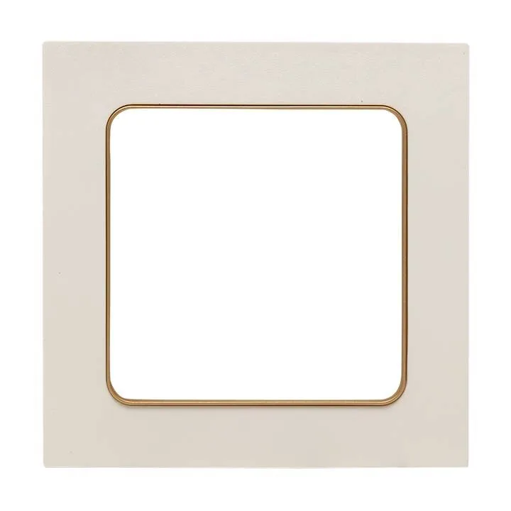 Стокгольм Рамка 1-местная белая с линией цвета шампань EKF PROxima