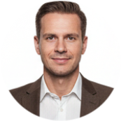 Роман Кузнецов