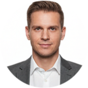 Юрий Иванов