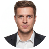 Виктор Кулаков